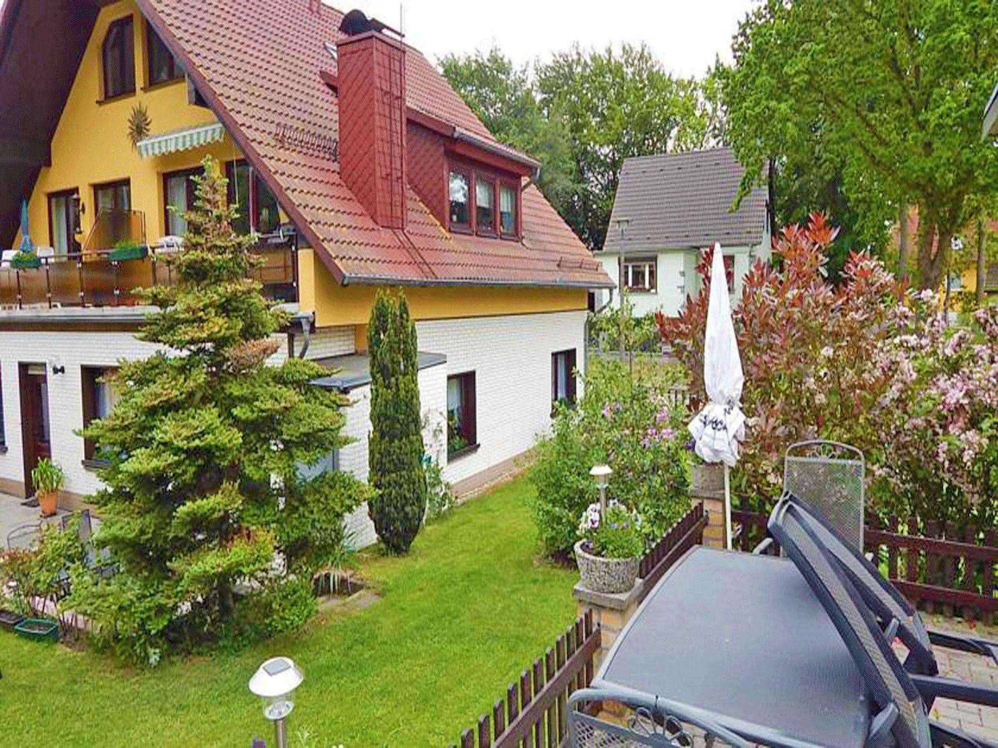 Ferienhus Baabe Fewo 01 Terrasse, Sauna- Und Schwimmbadnutzung Im Ahoi Sellin Exterior photo